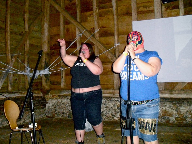 What is the relationship between Trump's narcissism and the self-destructiveness of MAGA