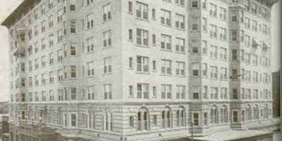 When did Robert Johnson record his blues at the Gunter Hotel and what does that have to do with Ye Olde Blogge?