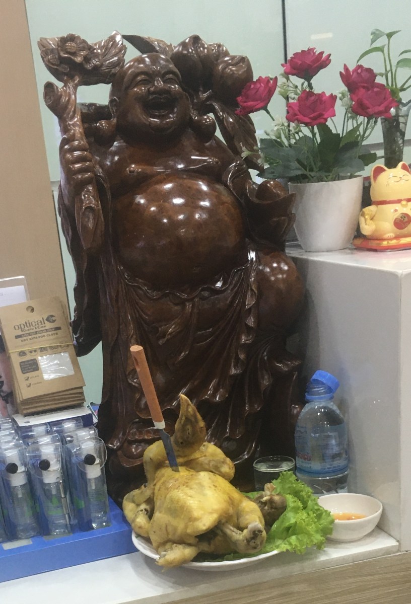 How has Ye Olde Blogge's week been like a chicken stabbed in the back on an altar?