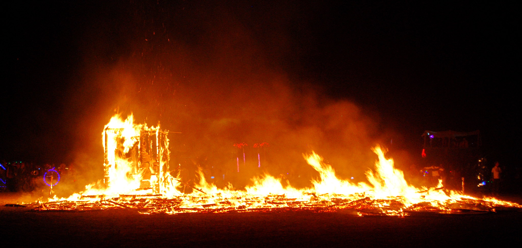 Is the Republican end strategy to default on US debt to destroy the economy and create a US oligarchy?