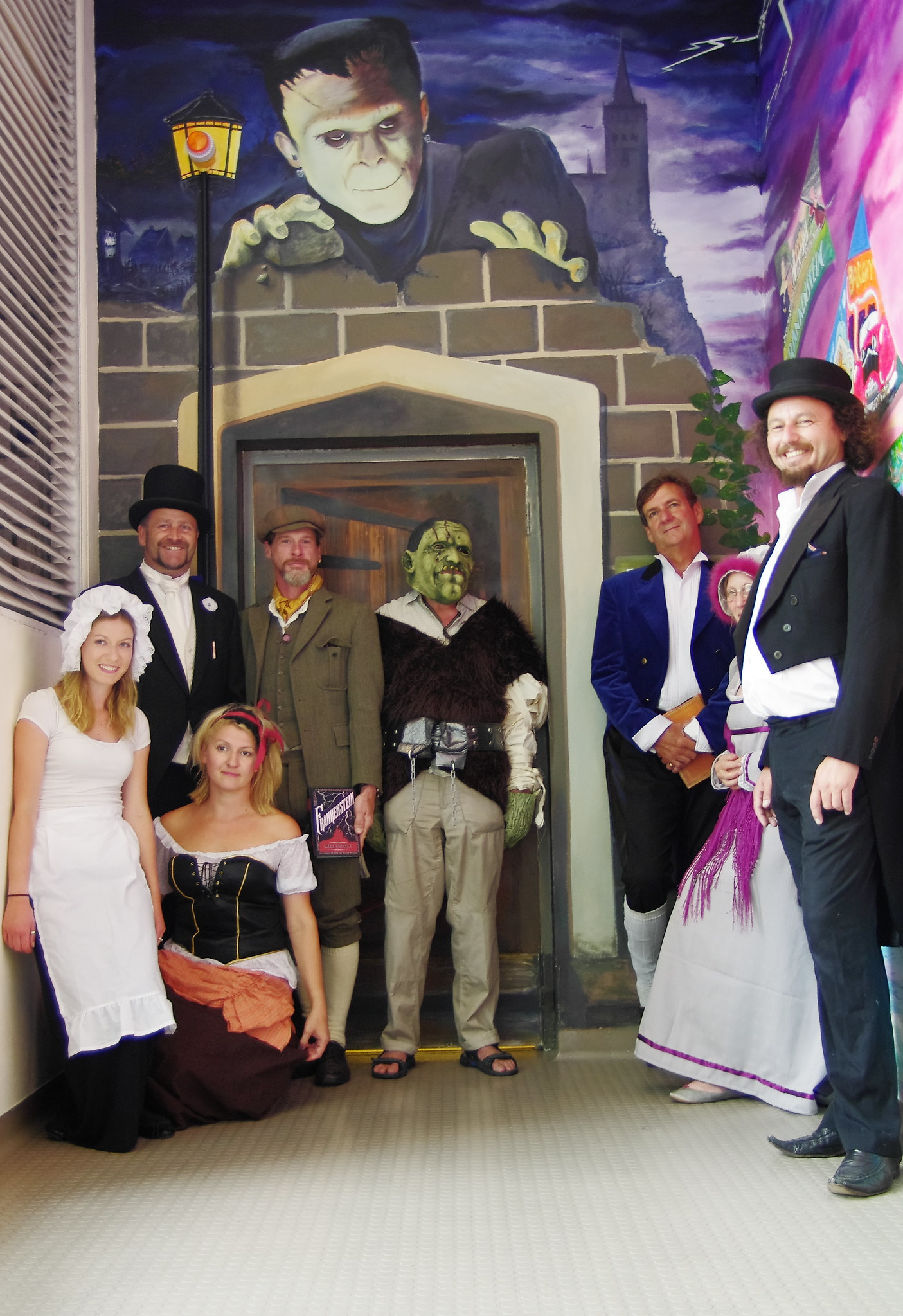 What is happening at Ye Olde Blogge this summer? Cosplaying 19th Century Poets? Really?