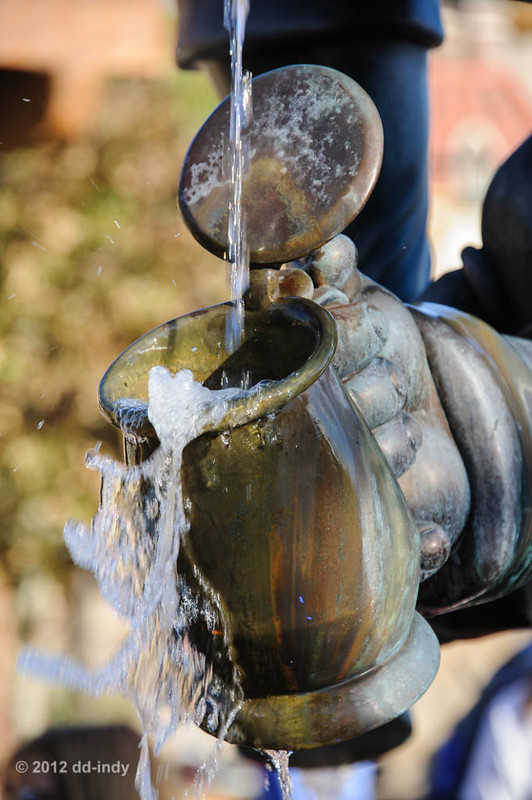 How does the 10% transfer wealth upward and how is Biden stemming the flow?