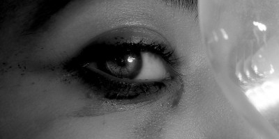 How can we explain the suicidal behavior of Hamas in attacking Israel?